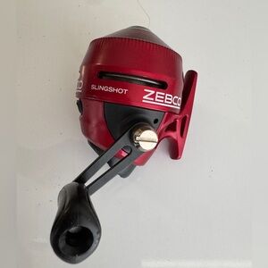 Zebco Slingshot Spincast Reel  202MSLSCRD-GWGO